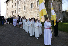 Feier der 1. Heiligen Kommunion in Sankt Crescentius (Foto: Karl-Franz Thiede)